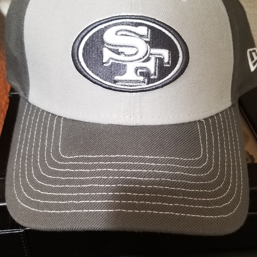 San Francisco 49er grey hat